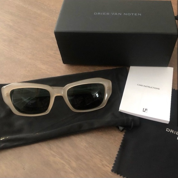 Dries Van Noten Sunglass (Brand New- Never worn) - Picture 2 of 3